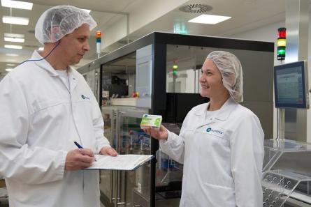 Bionorica, based in Germany's Oberpfalz region, will supply elite German athletes with cold remedies at the Universiade in Taiwan The photo shows staff at the Sinupret eXtract packaging line in Neumarkt © Bionorica SE /Stefan Hanke